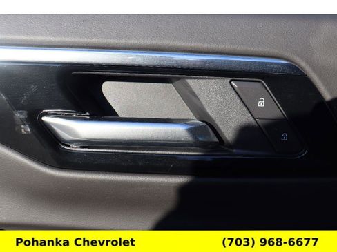 New 2026 Chevrolet Suburban High Country image 24