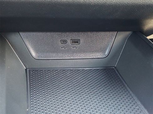 New 2026 Chevrolet Equinox LT w/ Convenience Package II image 26