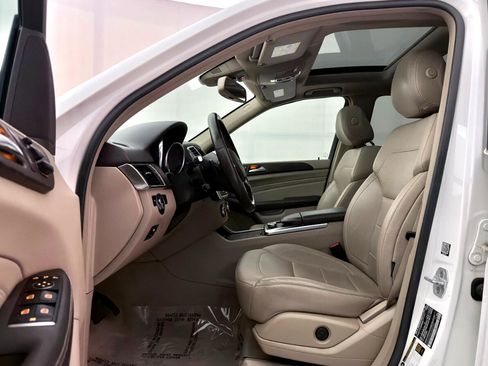 Used 2015 Mercedes-Benz ML 350 ML350 4MATIC w/ Premium 1 Package image 17