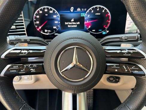 Used 2026 Mercedes-Benz GLS 450 4MATIC image 24