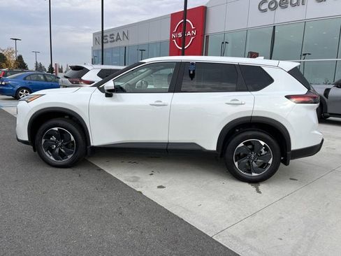 New 2026 Nissan Rogue SV image 2