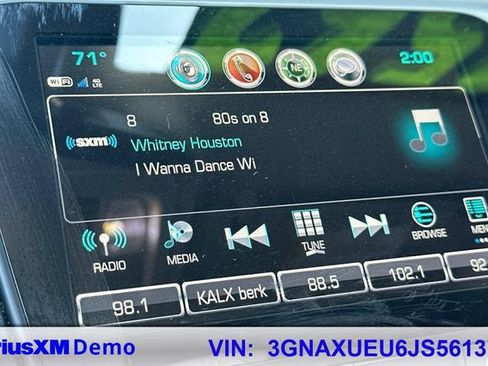 Used 2018 Chevrolet Equinox LT w/ Sun & Infotainment Package image 36