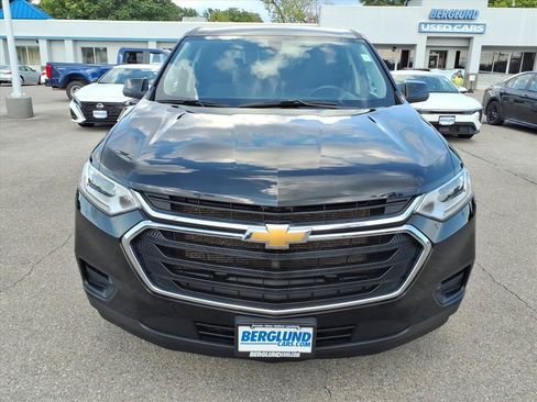 Used 2021 Chevrolet Traverse LS AWD/4WD image 9