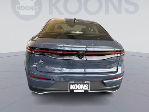 New 2026 Toyota Crown Nightshade image 5