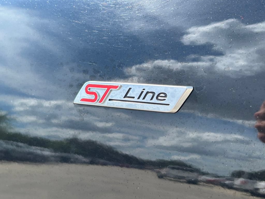 Used 2025 Ford Escape ST-Line FWD image 13