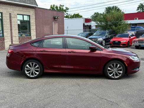 Used 2016 Chrysler 200 S w/ Comfort Group FWD image 4