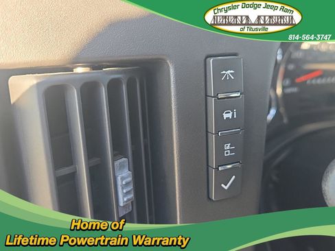 Used 2009 Chevrolet Express 1500 image 24