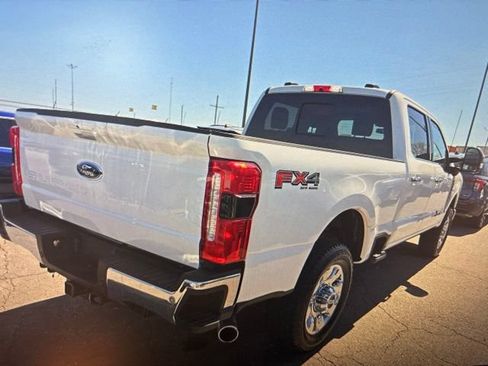 Used 2026 Ford F350 Lariat w/ Lariat Ultimate Package AWD/4WD image 2