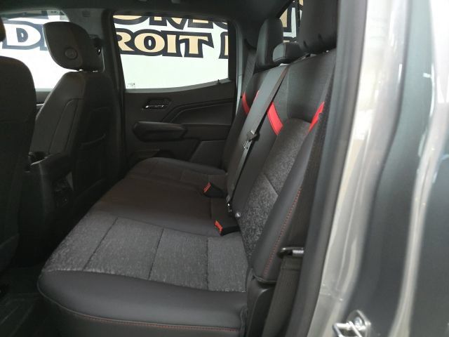 Used 2023 Chevrolet Colorado Z71 w/ Z71 Convenience Package 2 AWD/4WD image 9