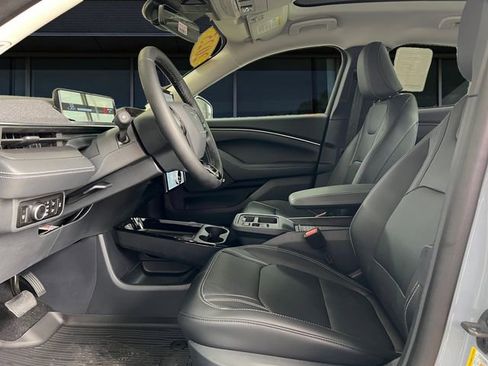 New 2025 Ford Mustang Mach-E Premium w/ Interior Protection Package AWD/4WD image 9