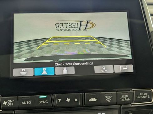 Used 2023 Honda Odyssey Elite image 22