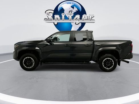 Used 2025 Toyota Tacoma SR5 image 7
