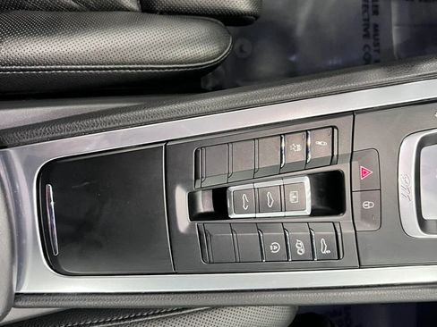 Used 2018 Porsche 911 Carrera S RWD image 26