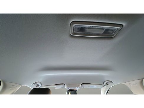 Certified 2025 Buick Envision Preferred image 29