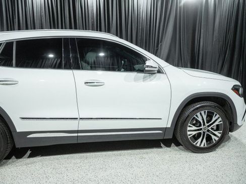 Certified 2025 Mercedes-Benz GLA 250 4MATIC image 4