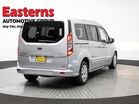 Used 2021 Ford Transit Connect XLT FWD image 5