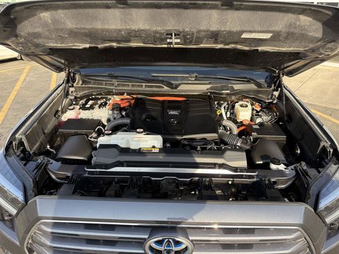 Used 2023 Toyota Sequoia Limited image 26