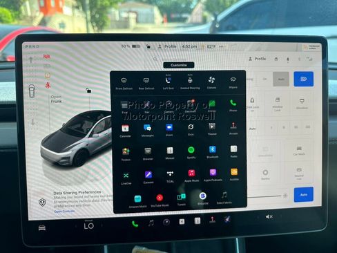 Used 2026 Tesla Model Y Long Range RWD image 22