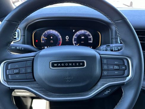 Certified 2024 Jeep Wagoneer L Series II RWD image 23