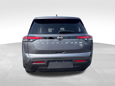 Used 2024 Nissan Pathfinder S w/ Cargo Package FWD image 4