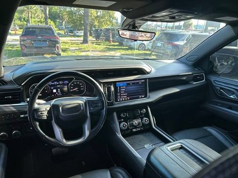 Used 2021 GMC Yukon Denali w/ Denali Ultimate Package RWD image 16