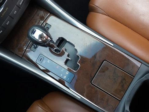 Used 2011 Lexus IS 350C w/ Luxury Pkg RWD image 37