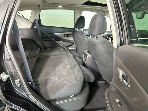 Used 2019 Nissan Murano SV w/ Premium Package image 27