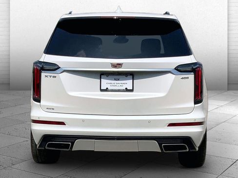 Certified 2025 Cadillac XT6 Sport w/ Technology Package AWD/4WD image 3