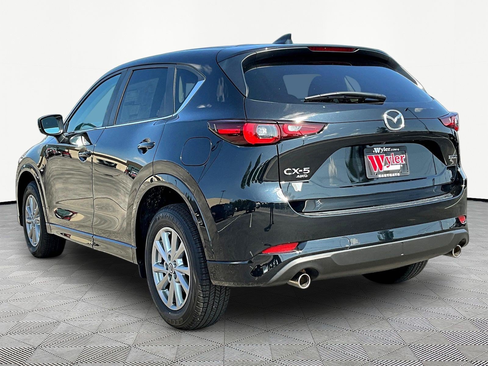 Used 2025 MAZDA CX-5 AWD 2.5 S w/ Select Package image 4