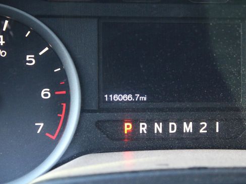 Used 2016 Ford F150 XLT w/ Equipment Group 302A Luxury AWD/4WD image 10