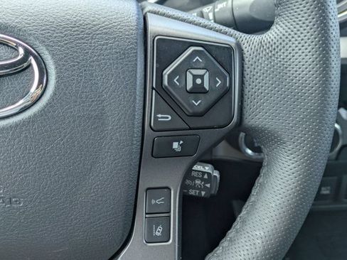 Used 2023 Toyota Tacoma TRD Off-Road w/ Technology Package AWD/4WD image 23