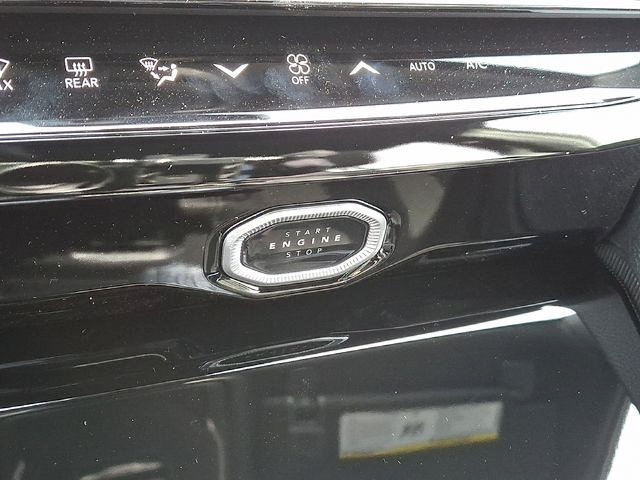 New 2026 Jeep Grand Cherokee Altitude AWD/4WD image 14