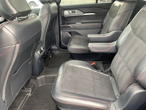 Used 2025 Ford Explorer ST AWD/4WD image 21