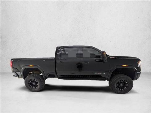 Used 2024 GMC Sierra 2500 AT4 w/ AT4 Premium Plus Package AWD/4WD image 4