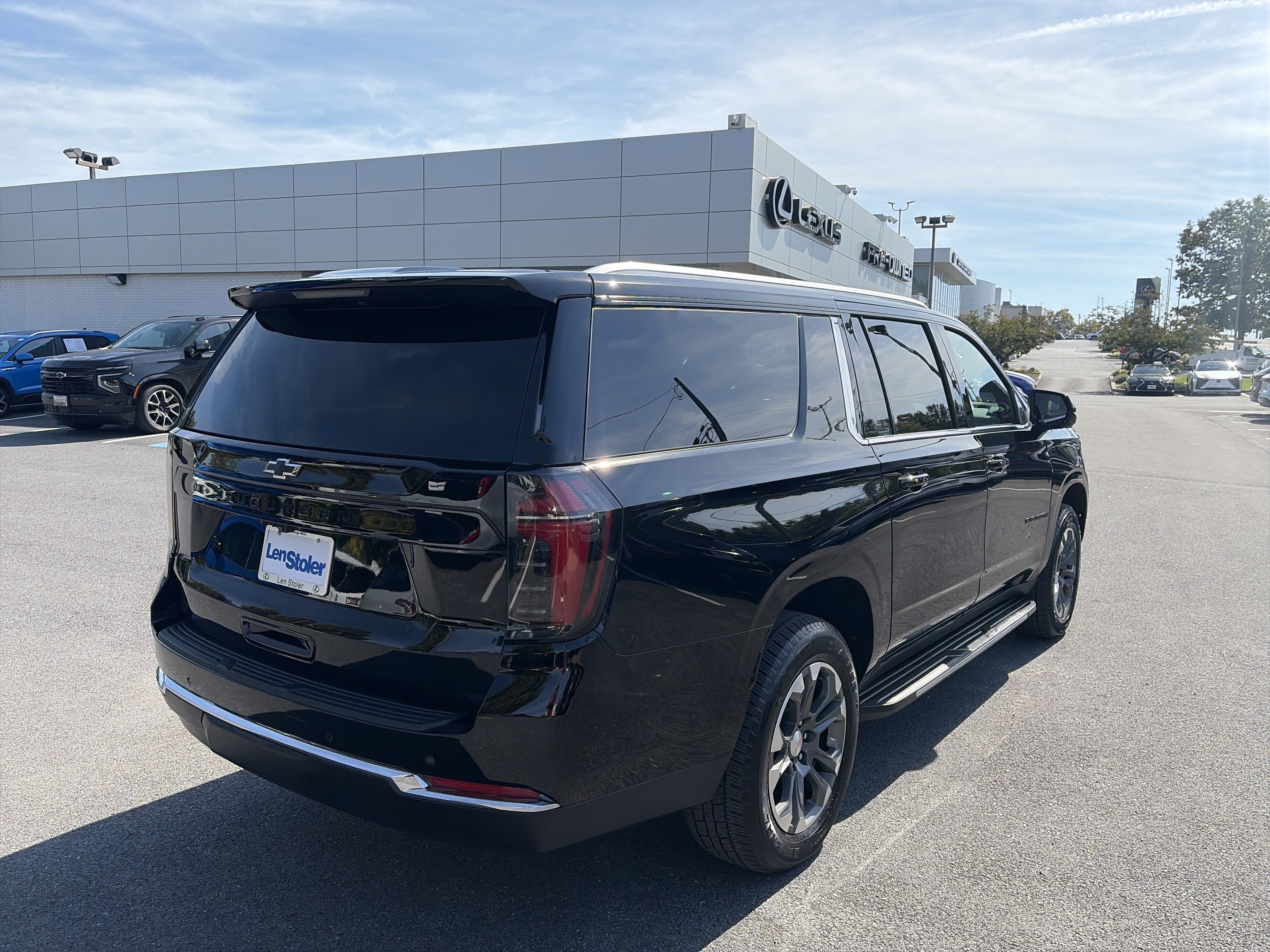 Used 2025 Chevrolet Suburban LS w/ LPO, Dark Essentials Package RWD image 5