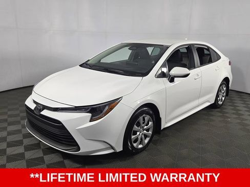 Used 2026 Toyota Corolla LE FWD image 3