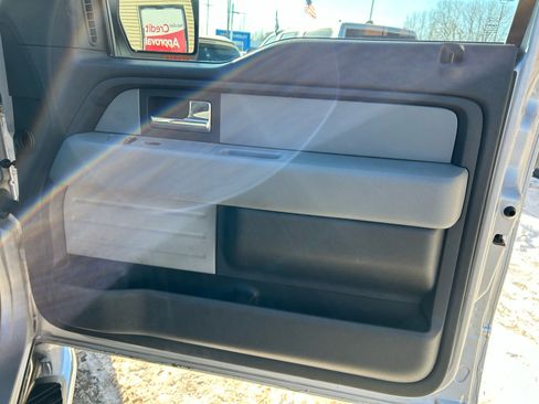 Used 2013 Ford F150 XLT w/ Luxury Equipment Group image 16