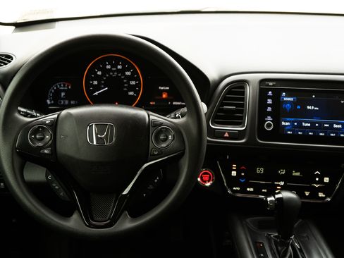Certified 2022 Honda HR-V EX image 28