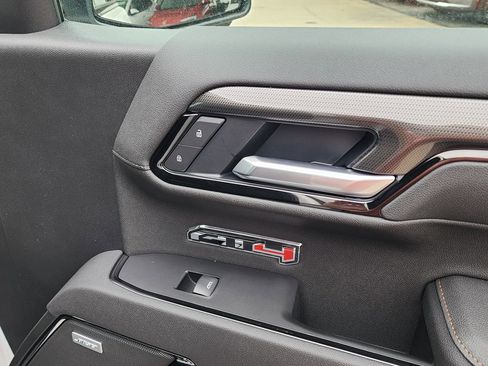 New 2026 GMC Sierra 1500 AT4 w/ AT4 Premium Package AWD/4WD image 38