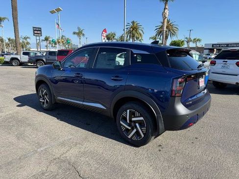 New 2026 Nissan Kicks SV w/ SV Premium Package FWD image 4