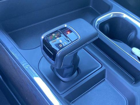 Used 2026 GMC Sierra 1500 SLT w/ SLT Premium Package image 11