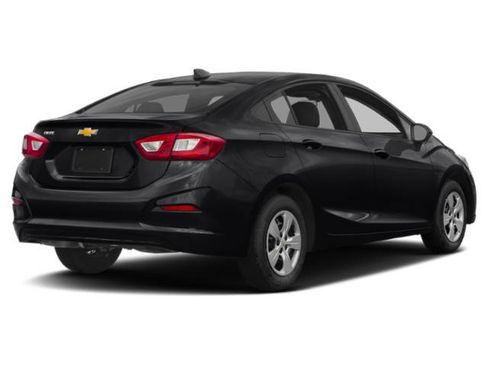 Used 2018 Chevrolet Cruze LS FWD image 3