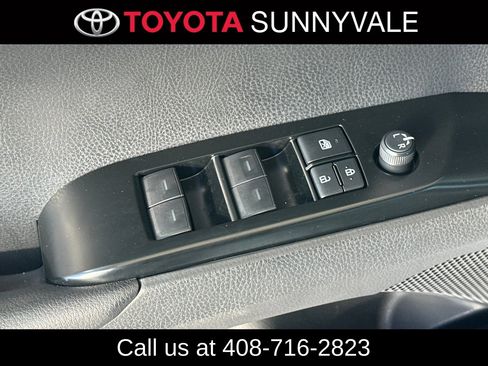 Used 2026 Toyota Camry SE w/ Convenience Package FWD image 17