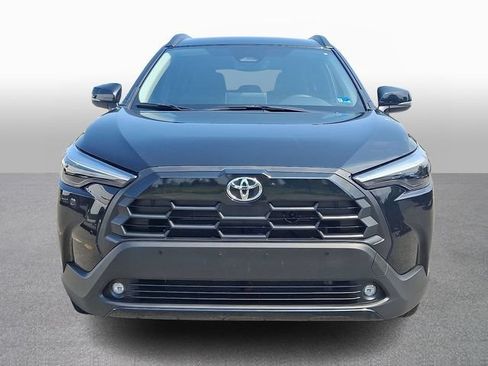 Used 2026 Toyota Corolla Cross XLE FWD image 2