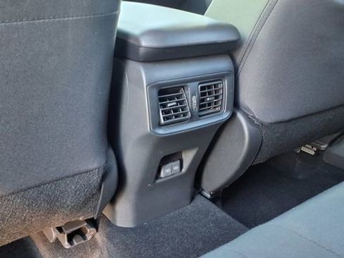Used 2024 Toyota RAV4 SE image 17
