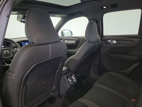 Used 2023 Volvo XC40 B5 Ultimate w/ Climate Package AWD/4WD image 14