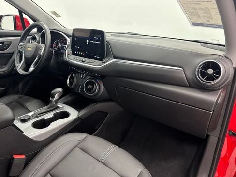 Used 2024 Chevrolet Blazer LT FWD image 28