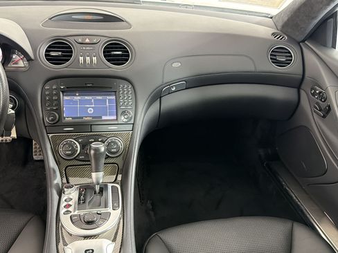 Used 2009 Mercedes-Benz SL 63 AMG image 28
