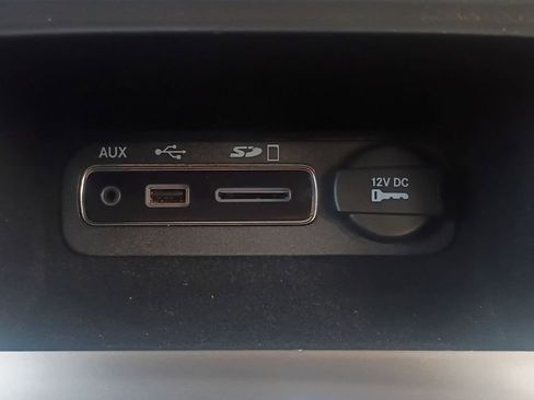 Used 2015 Jeep Grand Cherokee Limited w/ Luxury Group II image 6