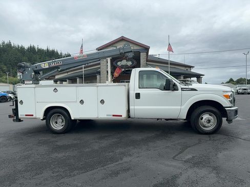 Used 2016 Ford F350 XL w/ XL Appearance Package RWD image 3